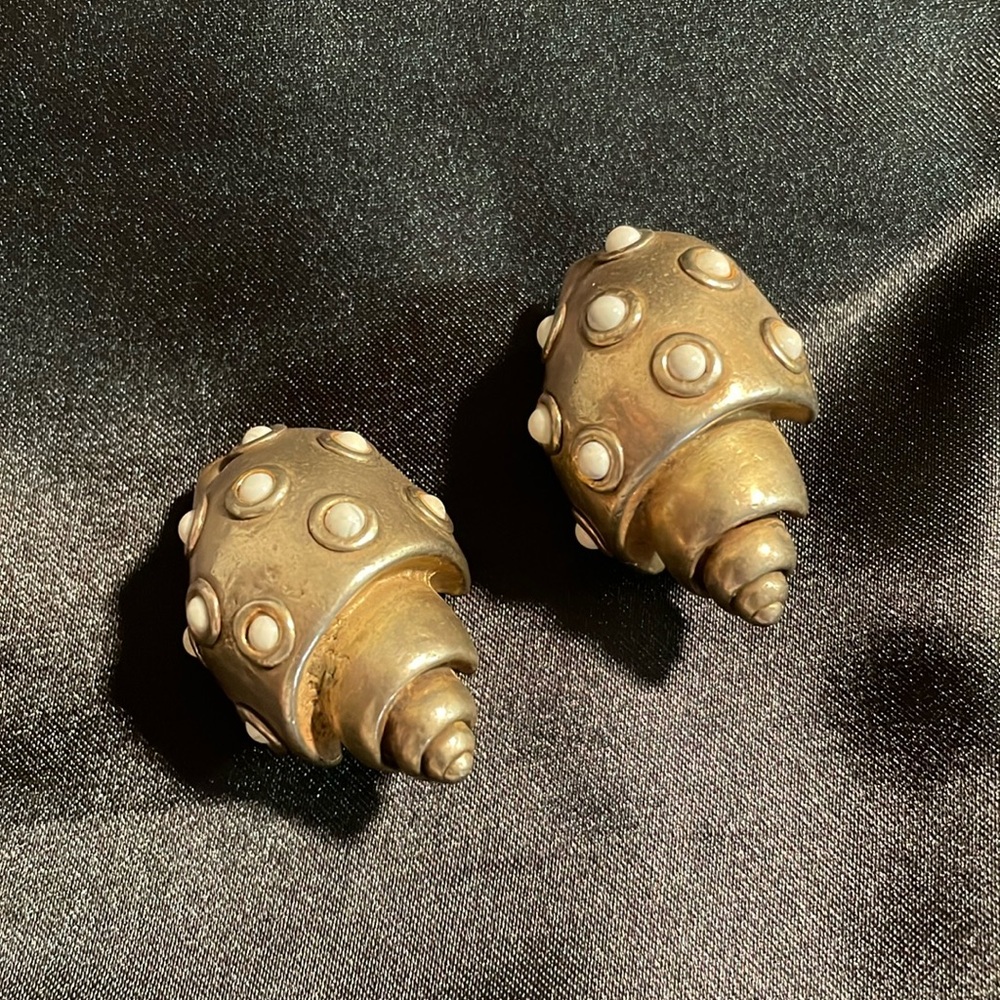 Vintage Brass Tone Shell Clip-On Earrings